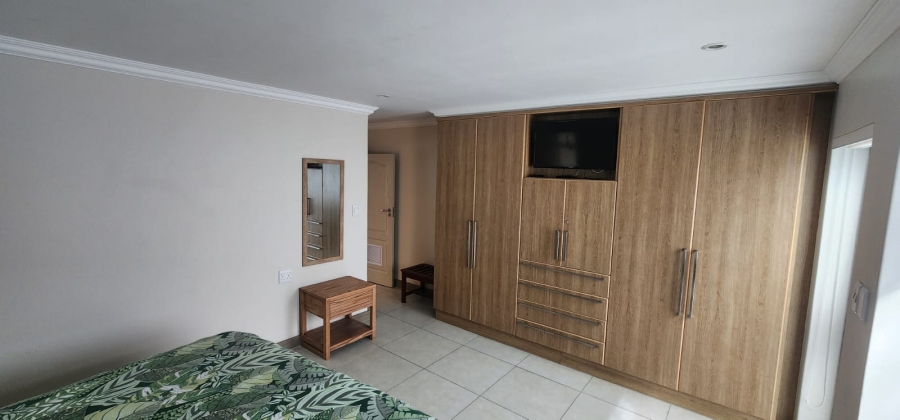 6 Bedroom Property for Sale in Herolds Bay Western Cape